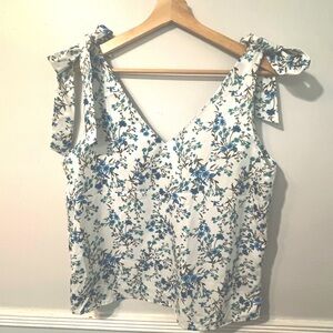 SHEIN Floral V neck Shoulder Tie Top . Size L . NWOT